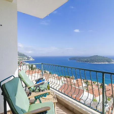 Two-bedroom With Terrace And Sea View